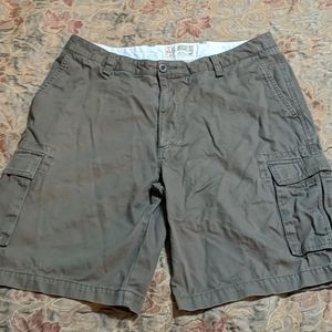 Open to offers! Men's 38 Brown Dockers Relaxed Fit Cargo Shorts